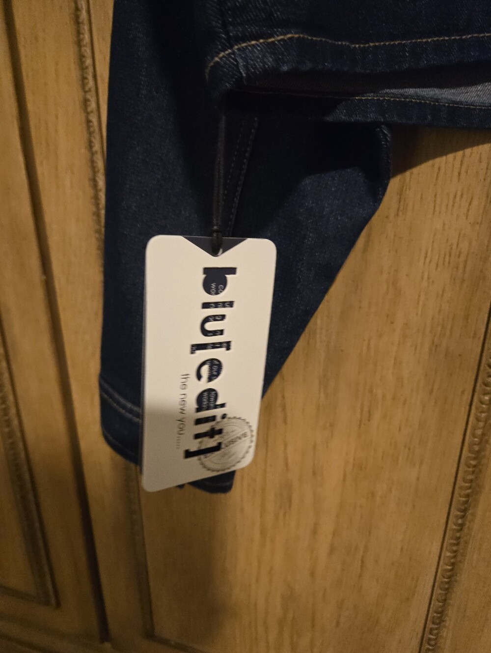 Dark Wash Cropped Denim Jacket - Blue - Picture 3 of 4